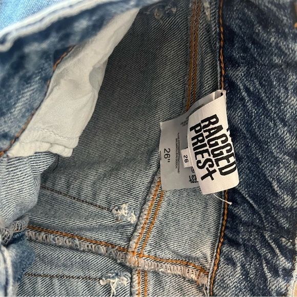 The Ragged Priest Free People 26 High Rise Mom Wide Leg Frayed Ankle Jeans - Picture 4 of 16